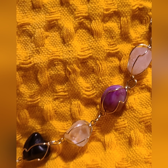 GOLDEN WIRES ENCASE MULTI GEMSTONES! - Picture 4 of 8